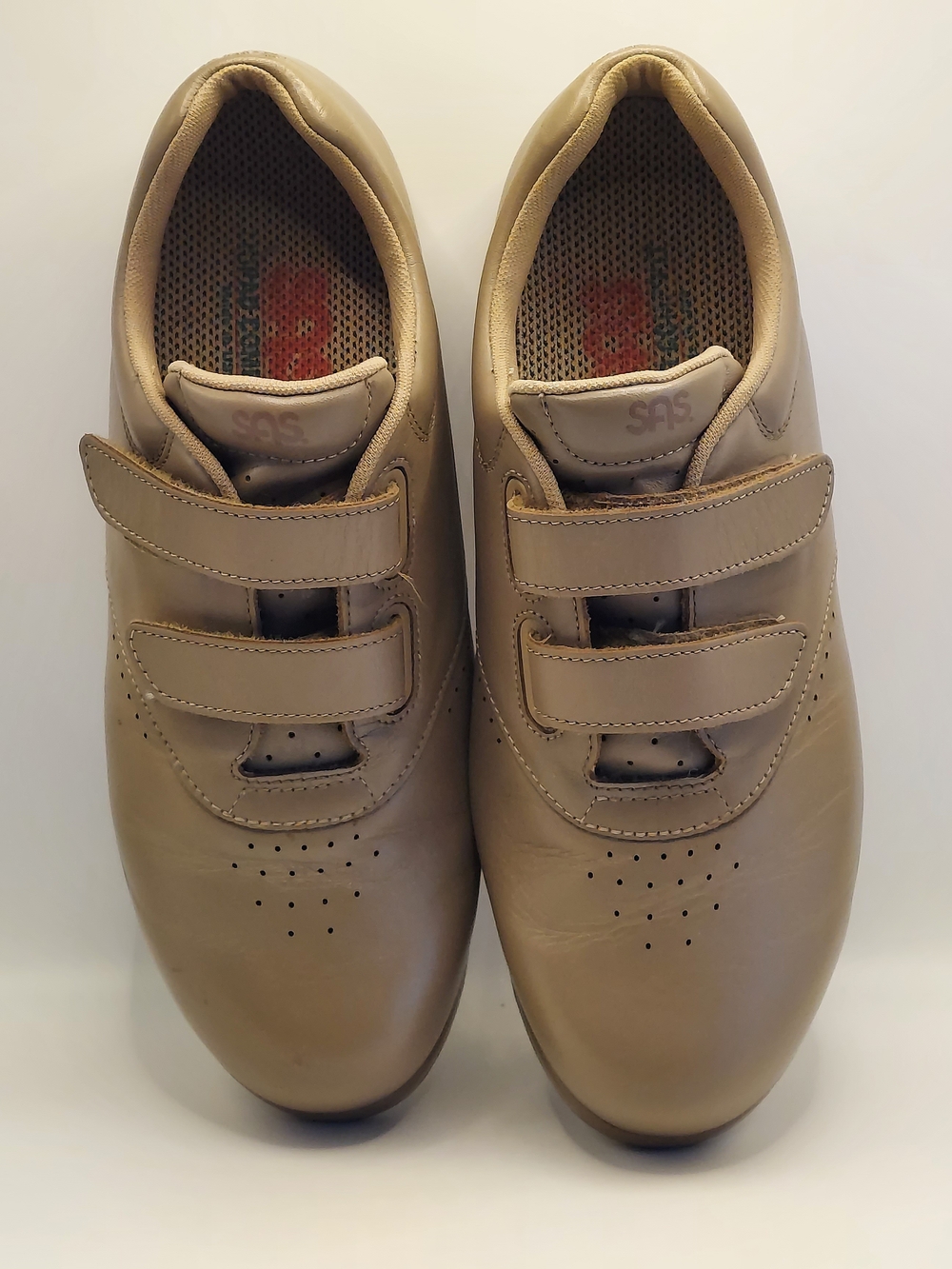 SAS Women's Tan Velcro Comfort Shoes Size 7.5M